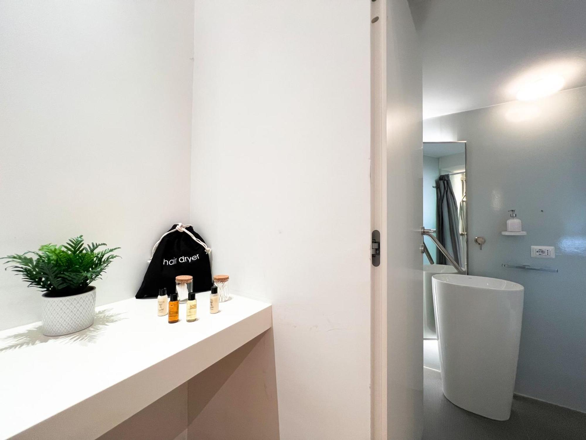 דירות רומא Luxury House & Secret Garden - Strategic Location, 100M To Metro B מראה חיצוני תמונה